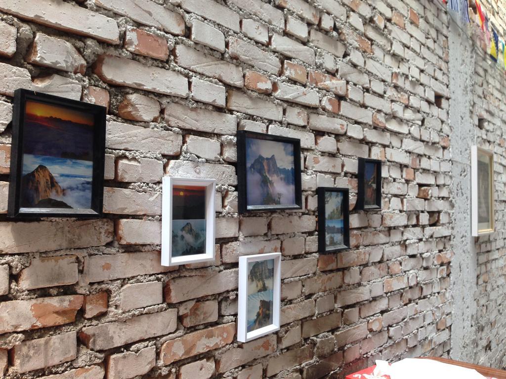 Huashan International Youth Hostel Huayin Exterior photo