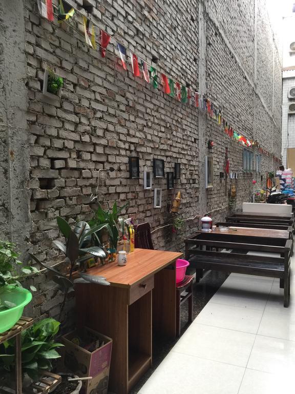 Huashan International Youth Hostel Huayin Exterior photo