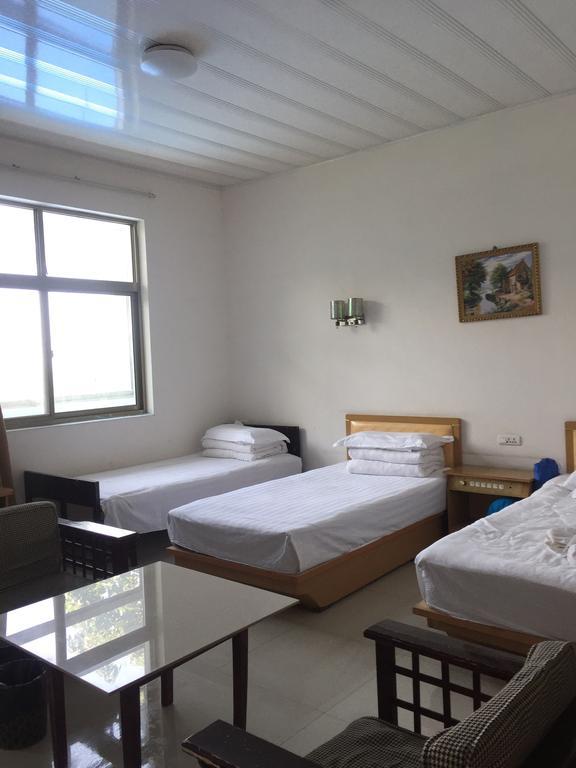 Huashan International Youth Hostel Huayin Exterior photo