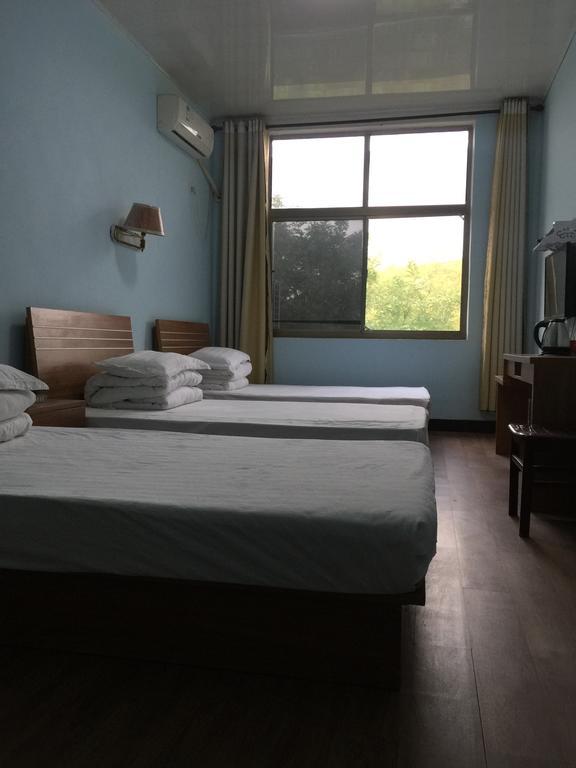 Huashan International Youth Hostel Huayin Exterior photo